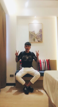 很不错。衣服裤子都是你家店买的。