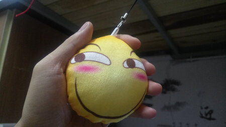 设计很好，材质不错，还有小赠品，棒棒的
