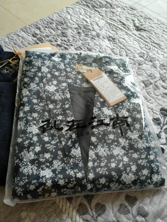 买了多件乱家衣服，一句话喜欢款式质量，放心购买的店铺，和服务好的客服。