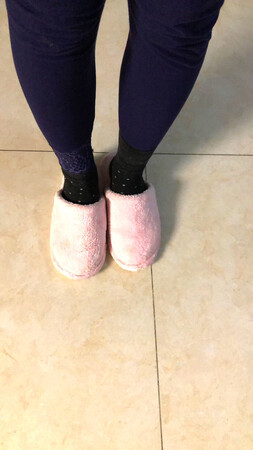 物流快，鞋子舒服，颜色漂亮，满意