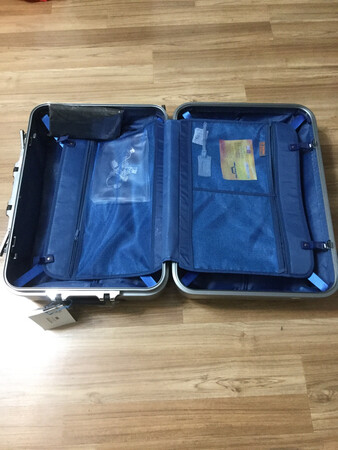 出国旅行了一趟，完好无损，行李箱不错?