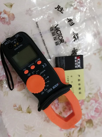 发货速度很快，小巧方便实用，还有一个袋子
