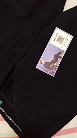 裤子很好，适合不胖不瘦体型的中年女性，我买了三条