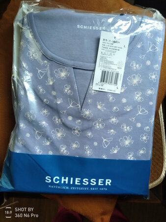 衣料摸上去很舒服的，不知洗过会起球否？