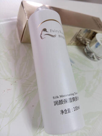 清凉舒爽，特别的好用，用完皮肤凉凉的，滑滑的，湿润的，特别舒服。