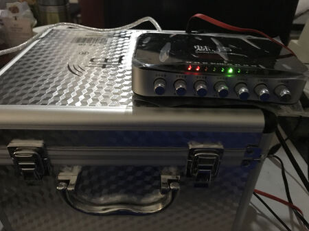 和我预想的一样。特别好用。声音也细腻了。以后还回买第二个的。因为这个是给同事买的。用了一会我也想买套。哈哈。点赞。爱唱歌的福音。