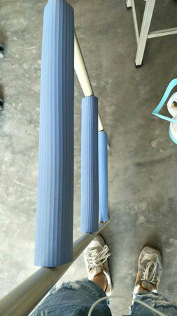 没用在爬梯放在桌角防碰头也不错