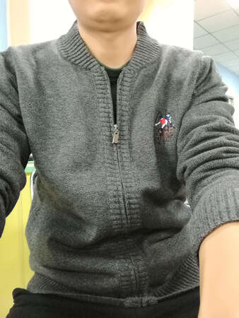 不错，版型很好，摸着也舒服，赠品也不错，好评！照片看效果！