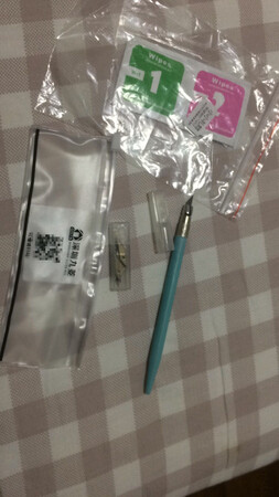 东西很好啊！还送了小礼物……虽然我不知道有什么用……