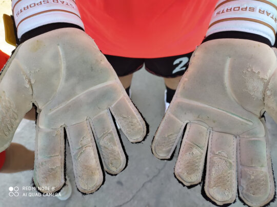 维克利奥16z15001足球守门员手套安全好用吗体验感受如何