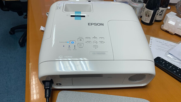 爱普生tw5700t配置,爱普生tw750和tw5700 爱普生ch-tw5700投影仪怎么样用后一周良心感受