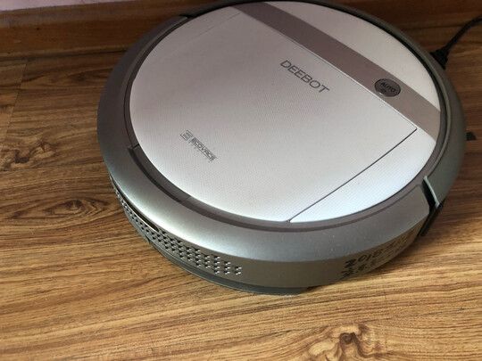 科沃斯扫地机器人倾城和灵动哪个好？区别是？