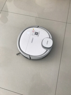 科沃斯扫地机器人地宝dn33和小米石头哪个好？有何差别？