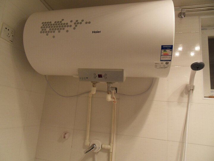 海尔 (haier) 电热水器 ES60H-D1(E) 60升电脑