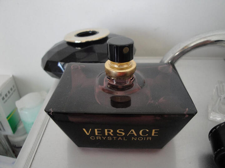 留香时间长,东西很好,看来意大利香水不逊于法