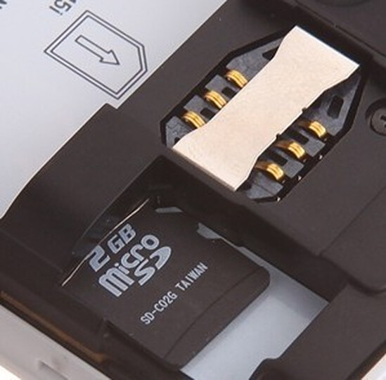 索尼爱立信(Sony Ericsson)E15I 3G手机(深蓝\/银