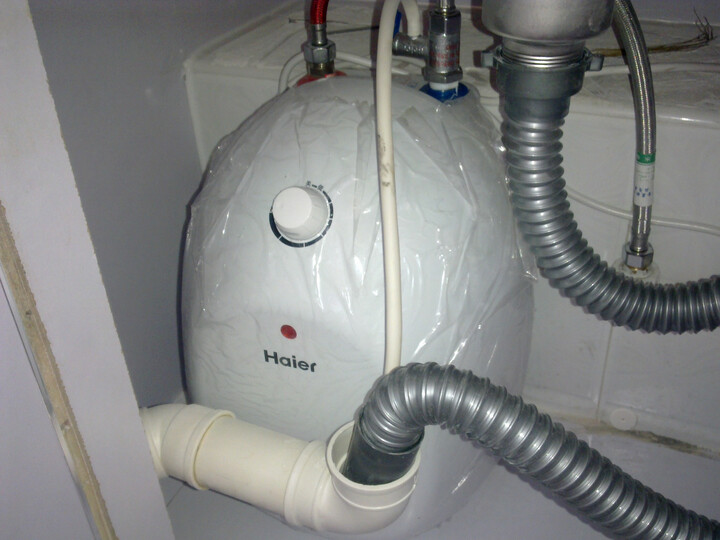 海尔(Haier)电热水器FCD-X8.8上出水--小厨宝