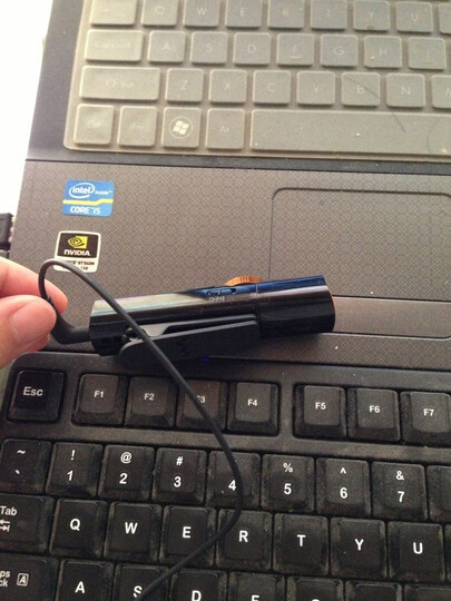 索尼(SONY) NWZ-B172F 2G MP3 播放器 枫叶