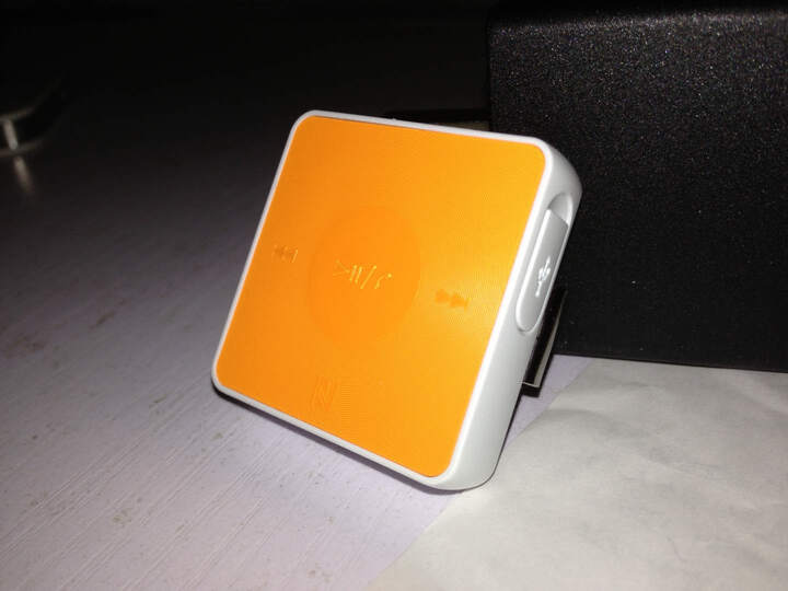 索尼(SONY) SBH20 蓝牙耳机 橙色--订单号:51