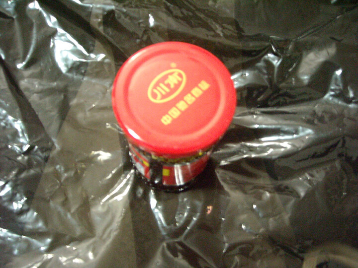 川南牛肉酱:和好吃 ,但是不如老干妈