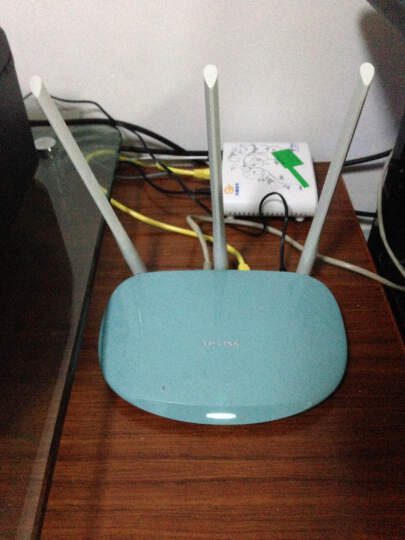 TP-LINK TL-WR882N 450M无线路由器--