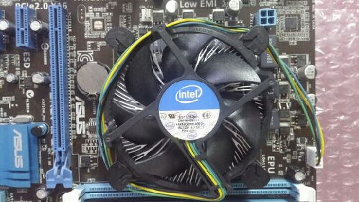 英特尔(Intel) 赛扬双核G1620 盒装CPU (