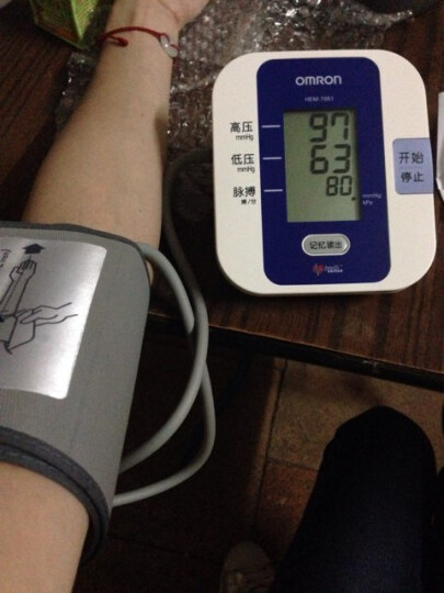 欧姆龙(OMRON) 电子血压计HEM-7051上臂式