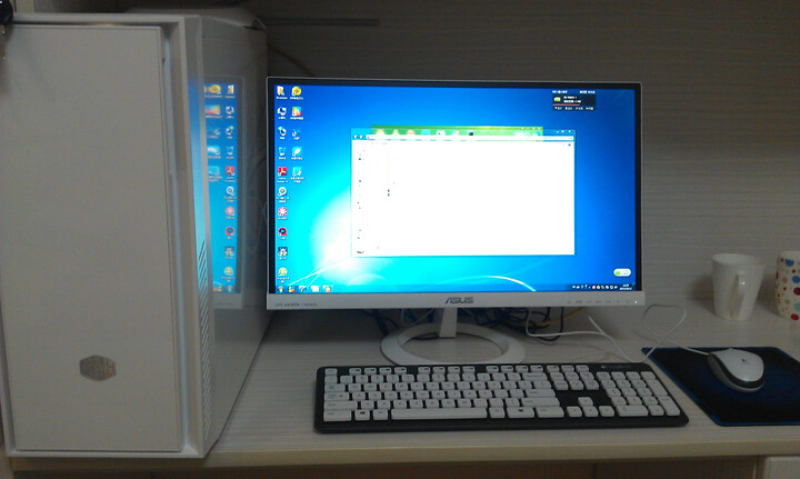 华硕(ASUS) VX239H-W 23英寸LED背光IPS宽