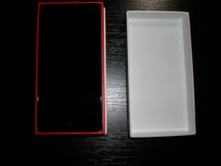 努比亚 (nubia)小牛2 Z5S mini 3G手机(前黑后白