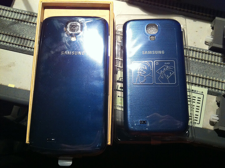 三星 EF-CI950BLEGCN S4智能保护套 I9500\/