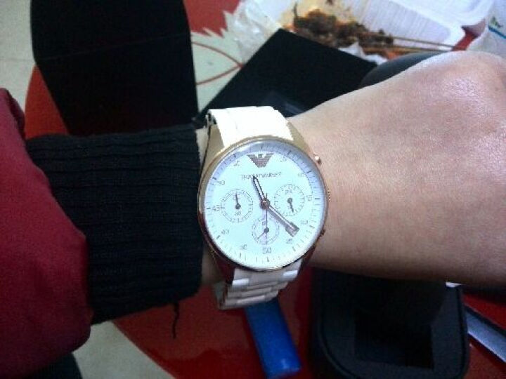 阿玛尼(Armani)手表 女士石英白色硅胶包钢表带