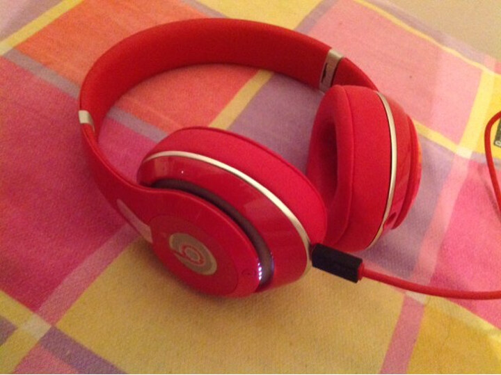 BEATS 全新Studio2.0 录音师 2013版 头戴式耳