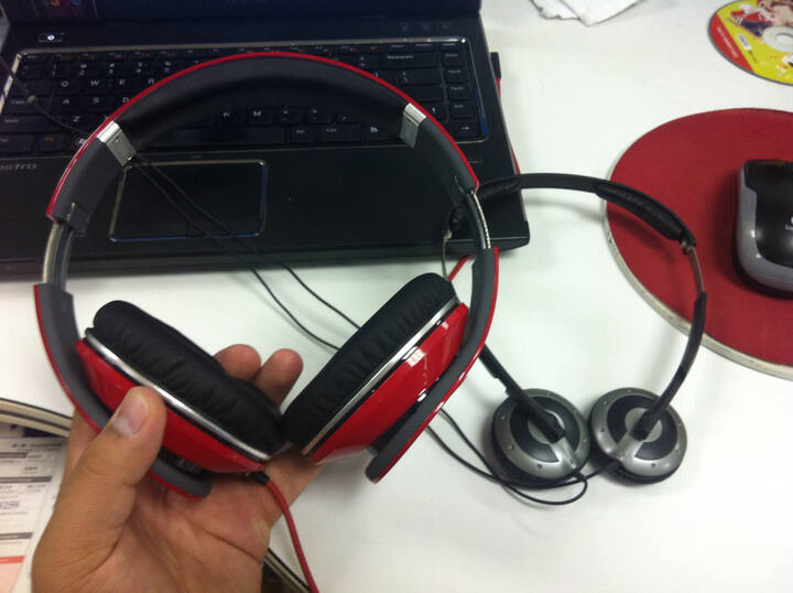 BEATS Studio 录音师 900-00030-02 头戴式 红