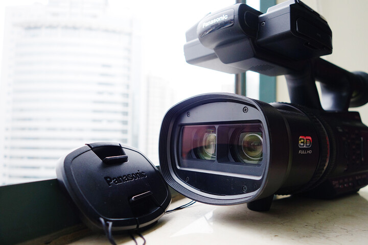 松下(Panasonic) HDC-Z10000GK 肩扛式数码