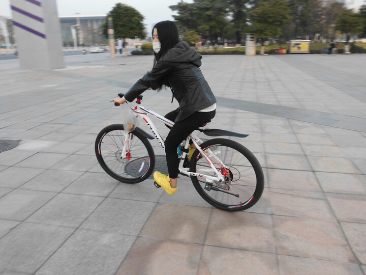 凤凰自行车 26寸21速shimano变速铝合金车架