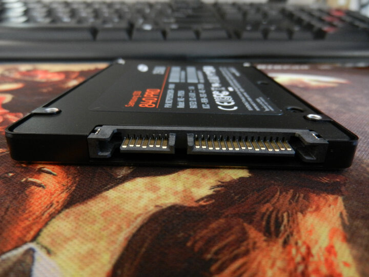 三星840 Pro系列 256G 2.5英寸 SATA3固态硬