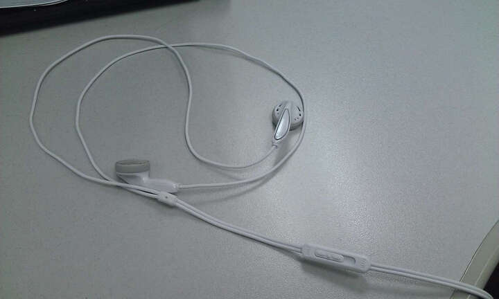 AKG K314P 耳塞式耳机 白色--煲机了三天了