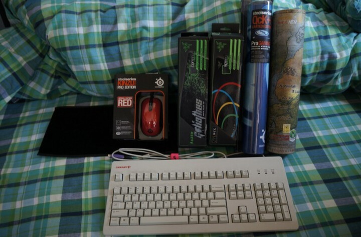 赛睿(SteelSeries)QcK+ 鼠标垫 EG战队版--赛睿