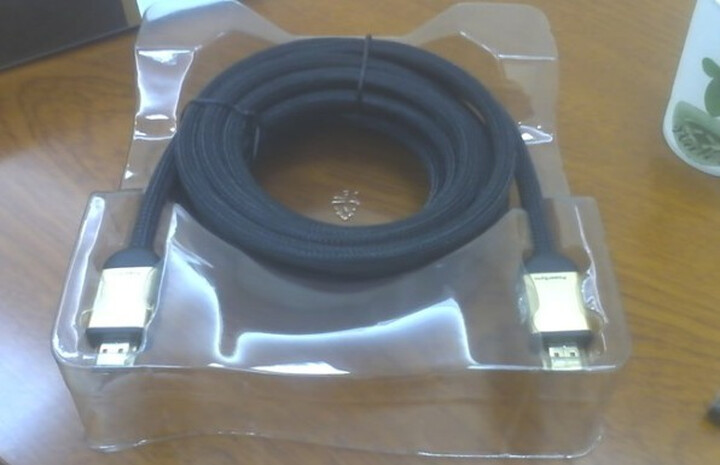 本直头HDMI数字高清线 5米--电脑外接显示器,