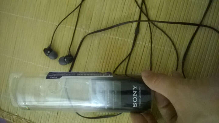索尼(SONY) MDR-EX15LP 小巧入耳式耳机,佩