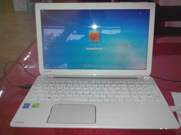 芝(TOSHIBA) L50-AT11W1 15.6英寸笔记本(i5