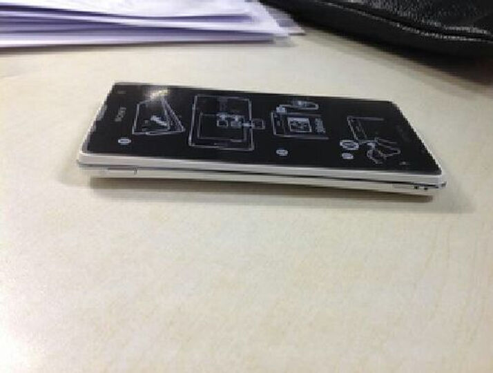 索尼(SONY)LT29i 3G手机(白色)WCDMA\/GSM