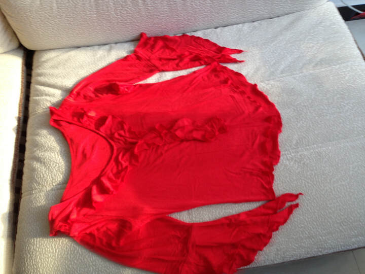 哈梵:很漂亮的舞蹈衣 穿起来很舒服 啊 给个满