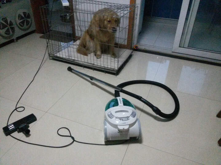 小狗(puppy)无尘袋家用除螨吸尘器D-928--小狗