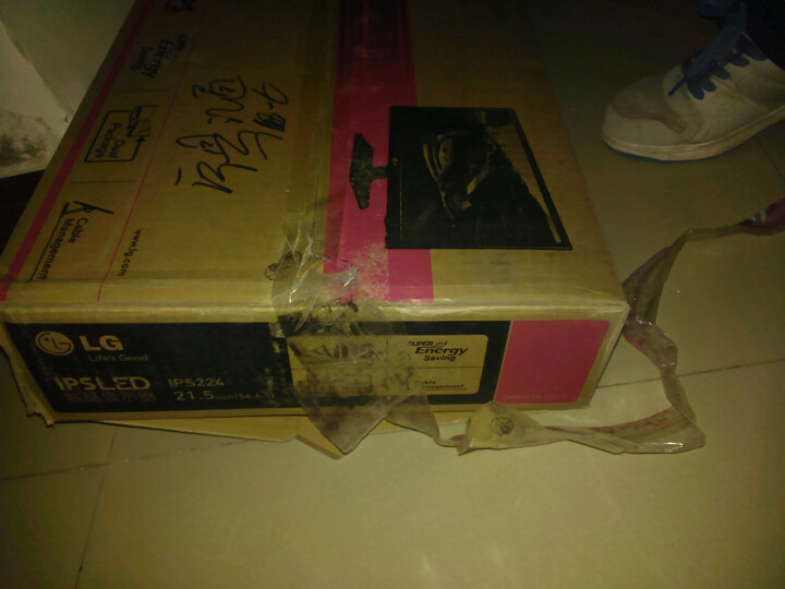 LG IPS224T 21.5英寸超薄LED背光IPS显示器