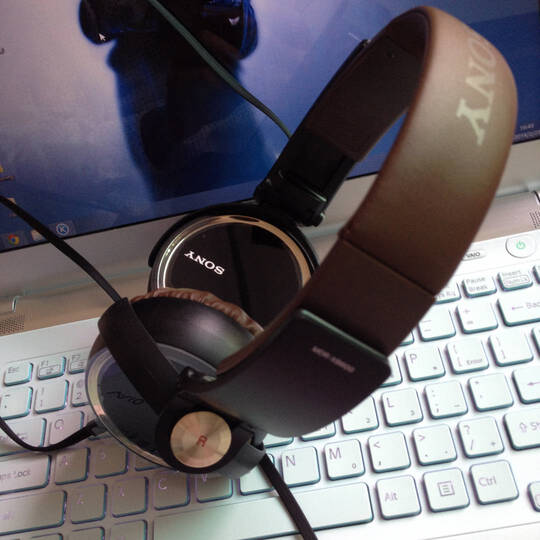 索尼( SONY) MDR-XB600 头戴式耳机 金色--性