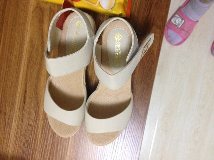 骊人阁春夏新款松糕女凉鞋 女士鱼嘴鞋甜美平