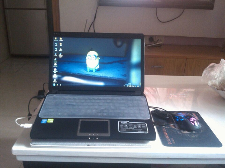 神舟(HASEE) 战神K580C-i5D1 15.6英寸笔记