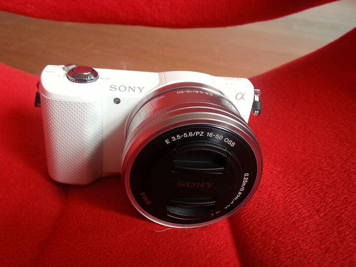 索尼(SONY) ILCE-5000L\/α5000 微单单镜套机