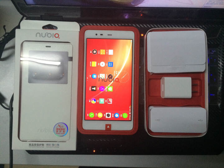 努比亚(nubia) 牛魔王X6 32G版 4G手机(皓月白